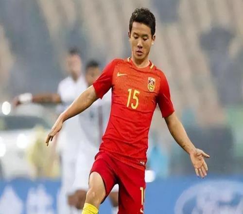 4輪僅替補出戰(zhàn)2次，昔日里皮愛徒慘遭蒙哥馬利冷落，淪為中超雞肋