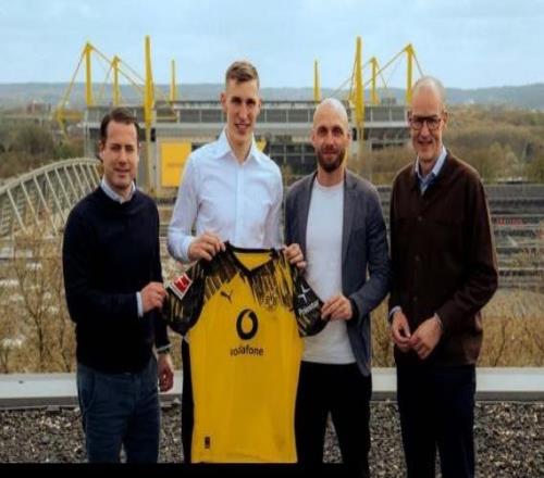 官方：多特蒙德與尼科施洛特貝克續(xù)約至2031年