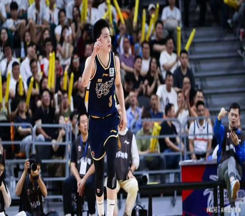 CBA最新排名！北京升第4，廣東第5，遼寧沖第8，6隊(duì)哄搶第12名