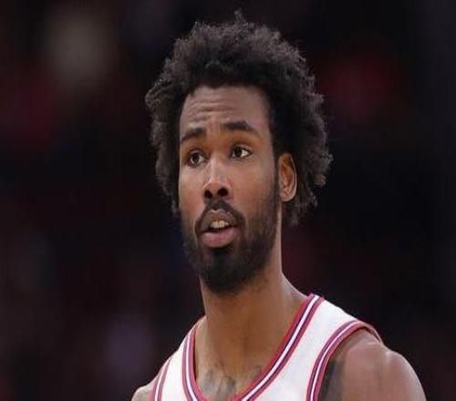 伊森谈应对负面评价：说实话就是不在乎那些评价