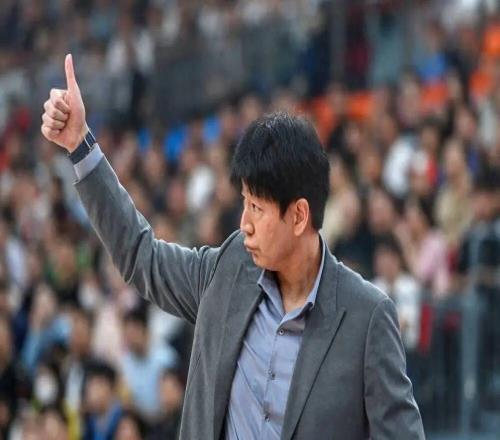 邱彪換人惹爭議別鬧了，隔行如隔山！