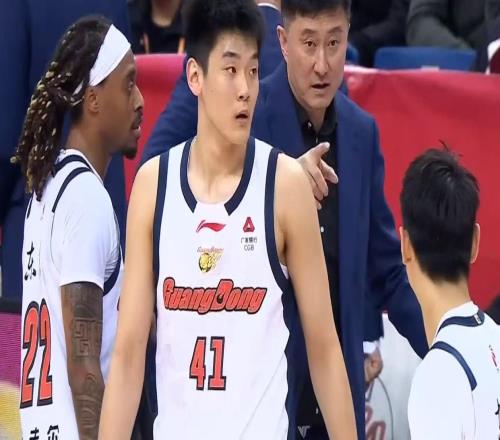 太適合廣東隊(duì)！CBA暴力鋒線打成大腿，或被朱芳雨重金挖走