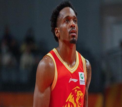 衛(wèi)冕冠軍廣廈兩大利好：布朗時隔67天復出接近簽前NBA中鋒馬威