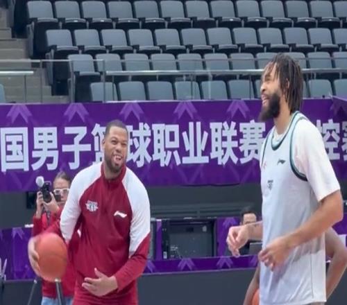 北京德比踩場！陳盈駿杰曼精準(zhǔn)，許利民提攻守，張慶鵬直指亮劍！