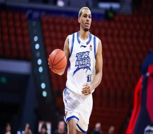 CBA罰單：寧波主場觀眾向主隊扔煙盒罰3萬貝茲利引內訌是起因