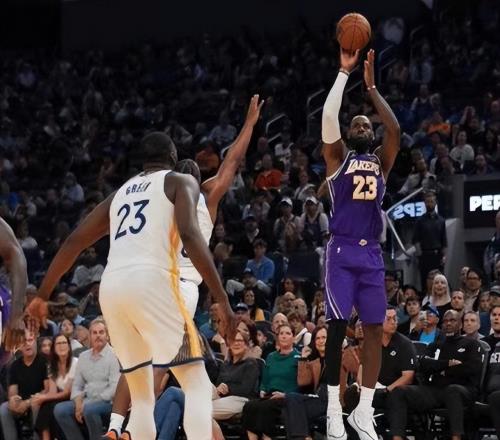 隨著湖人119103勇士，火箭8連勝，NBA西部最新排名出爐！湖人第4