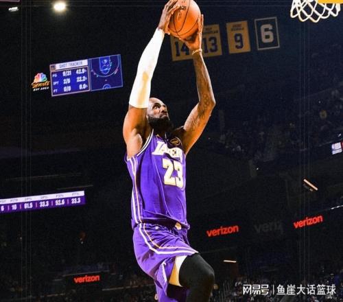 湖人大勝！老詹26+11布朗尼創(chuàng)紀(jì)錄，格林2+6艾頓爆發(fā)，庫(kù)里也無(wú)奈