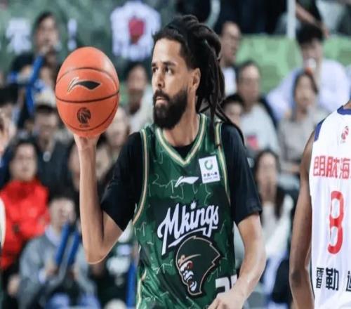 卡位戰(zhàn)就這么給敗沒了各將盡力，王世龍2用人主導(dǎo)輸廣州！