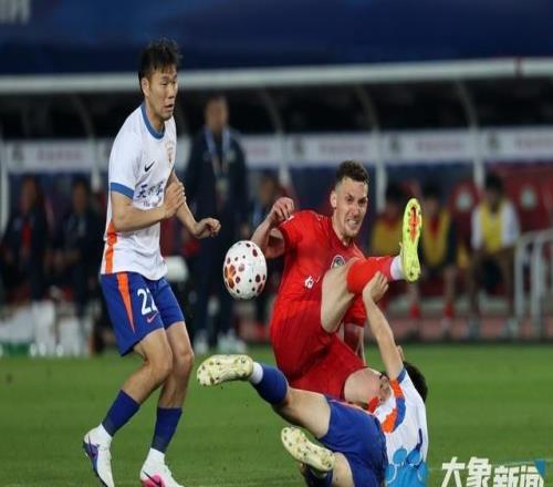 河南彩陶坊隊(duì)0比1不敵山東泰山，遭遇中超兩連敗