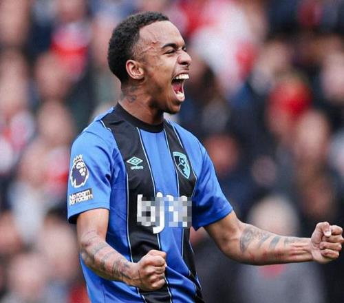 凌空1腳破門！英超19歲新星怒吼慶祝：27戰(zhàn)10球創(chuàng)26年紀(jì)錄