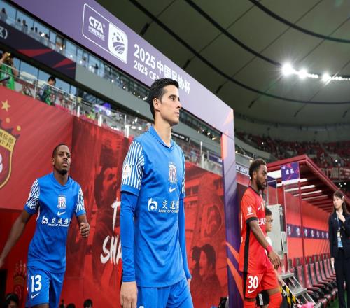 近3年上演10場(chǎng)上海德比，申花4勝3平占優(yōu)，海港勝3場(chǎng)