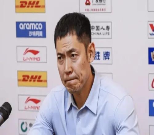 輸北京發(fā)布會(huì)！張慶鵬贊首鋼防守與杰曼，談季后賽強(qiáng)調(diào)還有機(jī)會(huì)！