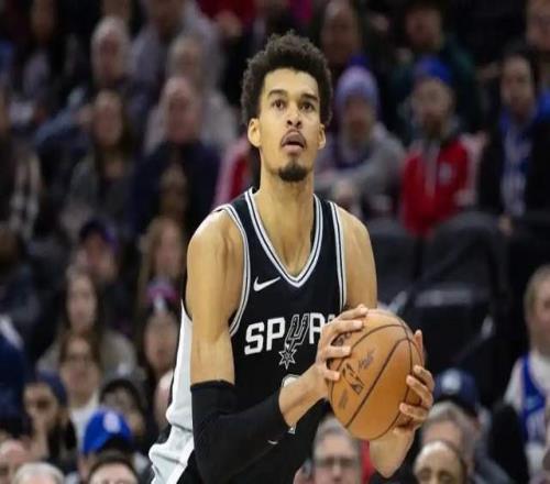 西部劇本太瘋狂！馬刺鎖第二，季后賽亂戰(zhàn)一觸即發(fā)