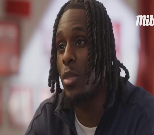 弗林蓬：我會(huì)把動(dòng)漫里的東西融入到足球中，最愛(ài)《火影忍者》