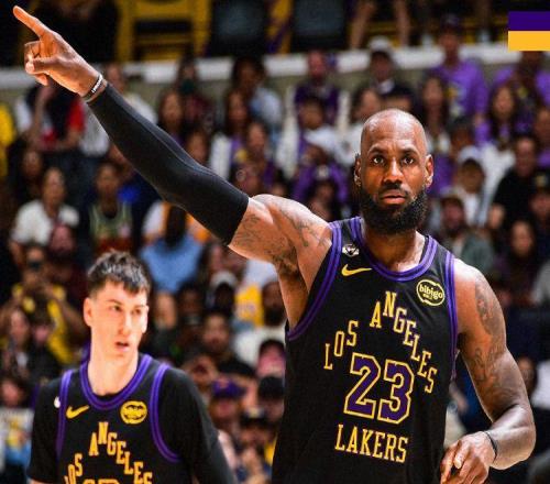 詹姆斯28+12+4創(chuàng)歷史第1神跡，湖人鎖定前4！神射驚艷，狄龍14中5