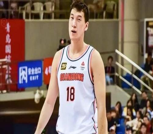 广东稳住前4，杜锋深夜发声，徐杰登上杂志封面，杜润旺赛季高光