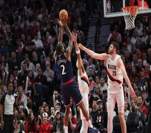 西部排名：前六已定湖人鎖定第四，兩組對決出爐，快船兵敗卡位戰(zhàn)