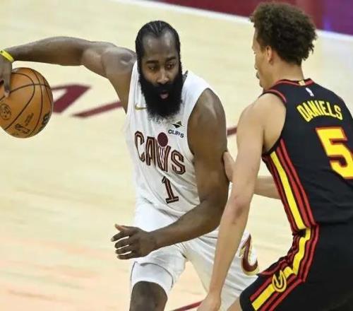 一夜1簽2裁達(dá)成！哈登拒絕輪休，庫里復(fù)出，快船最強(qiáng)陣沖第八