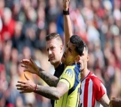 一人攪亂防線，桑德蘭前鋒布羅貝伊上半場造熱刺3名后衛(wèi)染黃