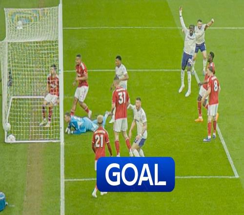 维拉后卫乌龙送礼，曼城球迷看懵了：这算助攻还是防守