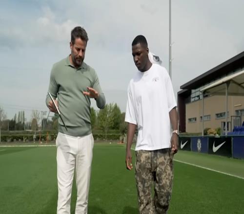 凱塞多：初到切爾西頂著巨額轉(zhuǎn)會(huì)費(fèi)標(biāo)簽踢球，對(duì)我影響很大