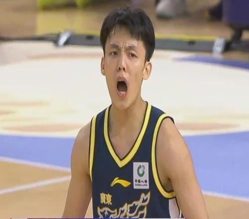 不出意外！CBA常规赛MVP会在这三人中产生！徐杰入选概率仅有10%