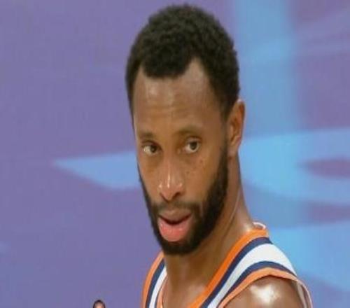 上海提前四輪鎖定常規(guī)賽冠軍，上一次是200102賽季&最終奪冠