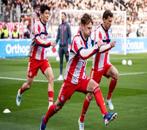 100球vs25球，拜仁vs圣保利創(chuàng)德甲歷史交鋒進球相差最大紀錄