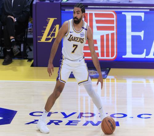 1換2！31助5失誤+三分45%，1100萬美元啊，湖人真賺到了