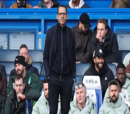 太陽(yáng)報(bào)：切爾西球迷調(diào)侃“即使擊敗曼城，羅塞尼爾也應(yīng)該下課”