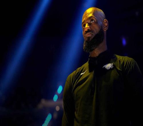 帕金斯：湖人隊就像死鳥，首輪就會出局了，不可能指望41歲詹姆斯