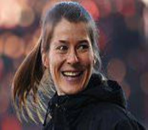 柏林聯(lián)裁掉主帥后，把U19女教練推上德甲生死戰(zhàn)