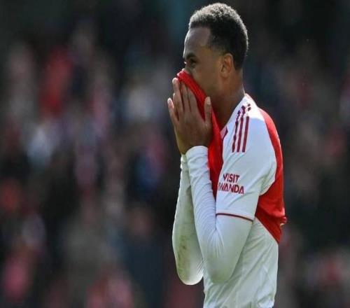 TA：阿森納全隊都展現(xiàn)出了焦慮感，這讓他們又掉鏈子了