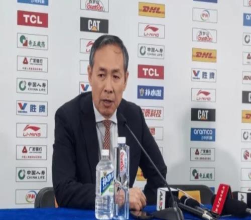 輸上海發(fā)布會(huì)！許利民不滿上半場(chǎng)被打服，直指球隊(duì)與外援存差距！