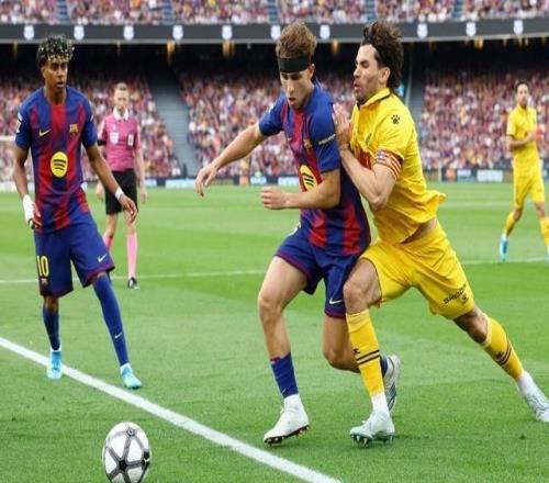 諾坎普6萬人嗨翻！贏下德比還不夠，巴薩球迷高呼逆轉(zhuǎn)馬競