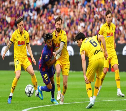 加泰德比火藥味濃烈，諾坎普球場(chǎng)高唱“我恨西班牙人”