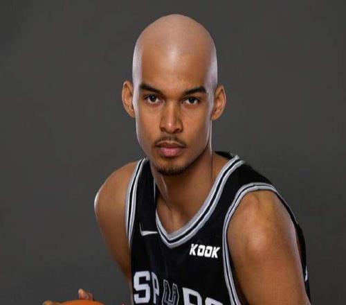 62勝！文班把圣城從廢墟帶回GDP時代