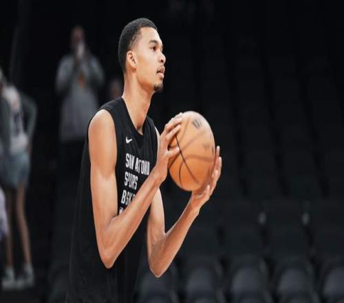 从“完成任务”到“终极试炼”：文班：季后赛才是真正的大考