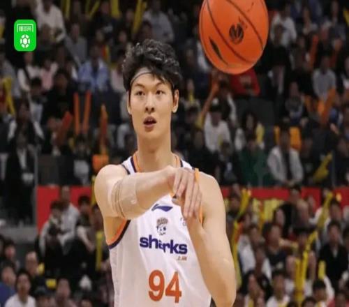 上海8883北京豪取19連勝，王哲林24+17，周琦12+8，弗格36分