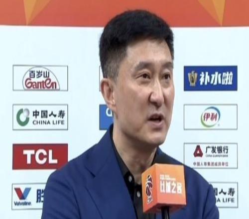 杜鋒：多人有傷依然頑強(qiáng)拼搏，贏球的關(guān)鍵就是廣東籃球的精神