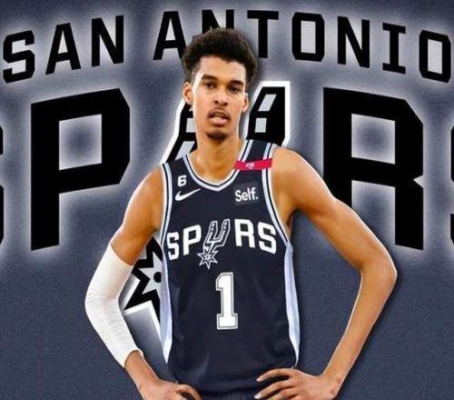 從百萬(wàn)到十億，文班的錢包和球技一樣在狂飆