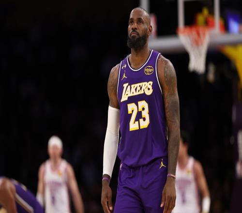 湖人雙核倒下，41歲詹姆斯被迫返場：這劇本我熟