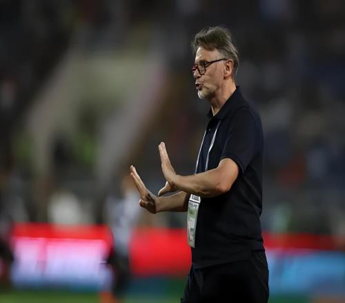 他三輪中超總計出場20分鐘，卻依然能直接獨造兩球，贏得認(rèn)可