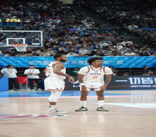 夢回巔峰！上海19連勝鎖定常規賽冠軍，上次登頂是24年前姚明領軍