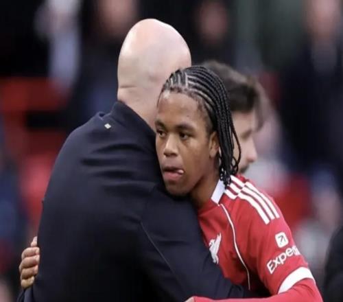 小雷：恩古莫哈在切爾西青訓(xùn)時就讓人震驚，腳下頻率無比之快