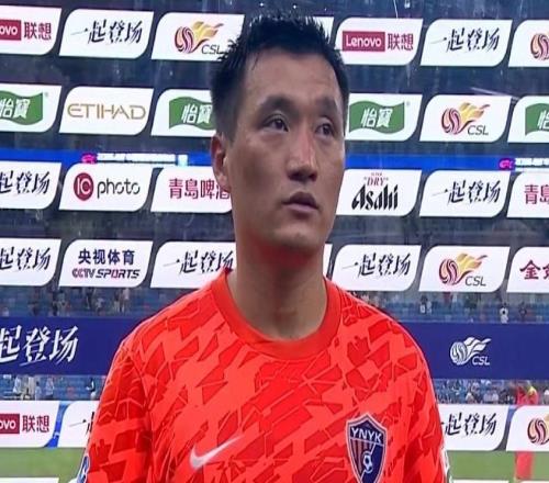 唐淼：球隊踢得比較頑強，大家團結(jié)一致拼到了最后
