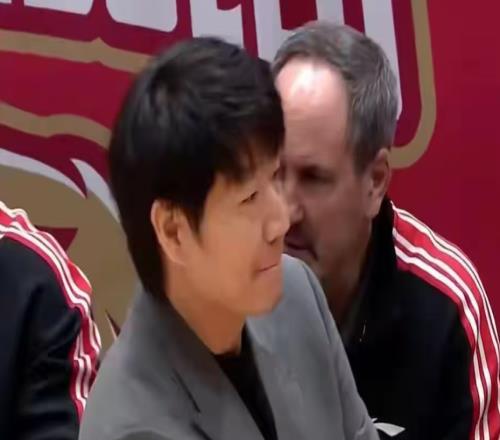 23分慘?。∩綎|男籃7295不敵浙江，客場兩連敗，攻防全面崩盤！