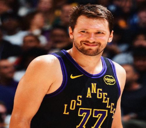 NBA常規(guī)賽結束：東契奇榮獲得分王，約基奇斬獲籃板王和助攻王！