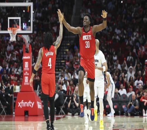 火箭52勝收官夜，卡培拉偷偷練了9年的三分終于開(kāi)張了