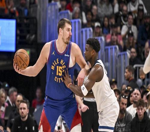 掘金擺爛翻車，約基奇23分把馬刺打懵，季后賽首輪重現(xiàn)2024恩怨局